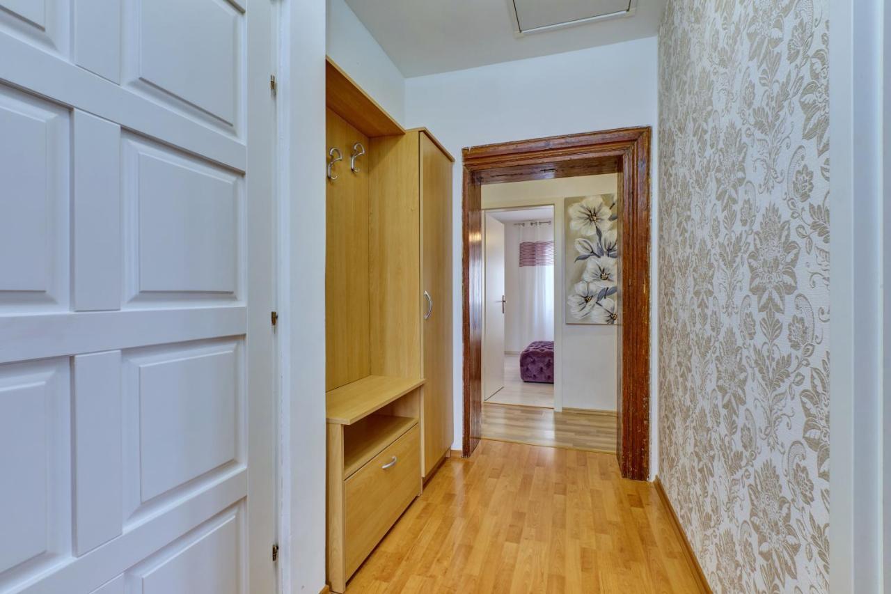 Apartment Dami Mali Lošinj Buitenkant foto